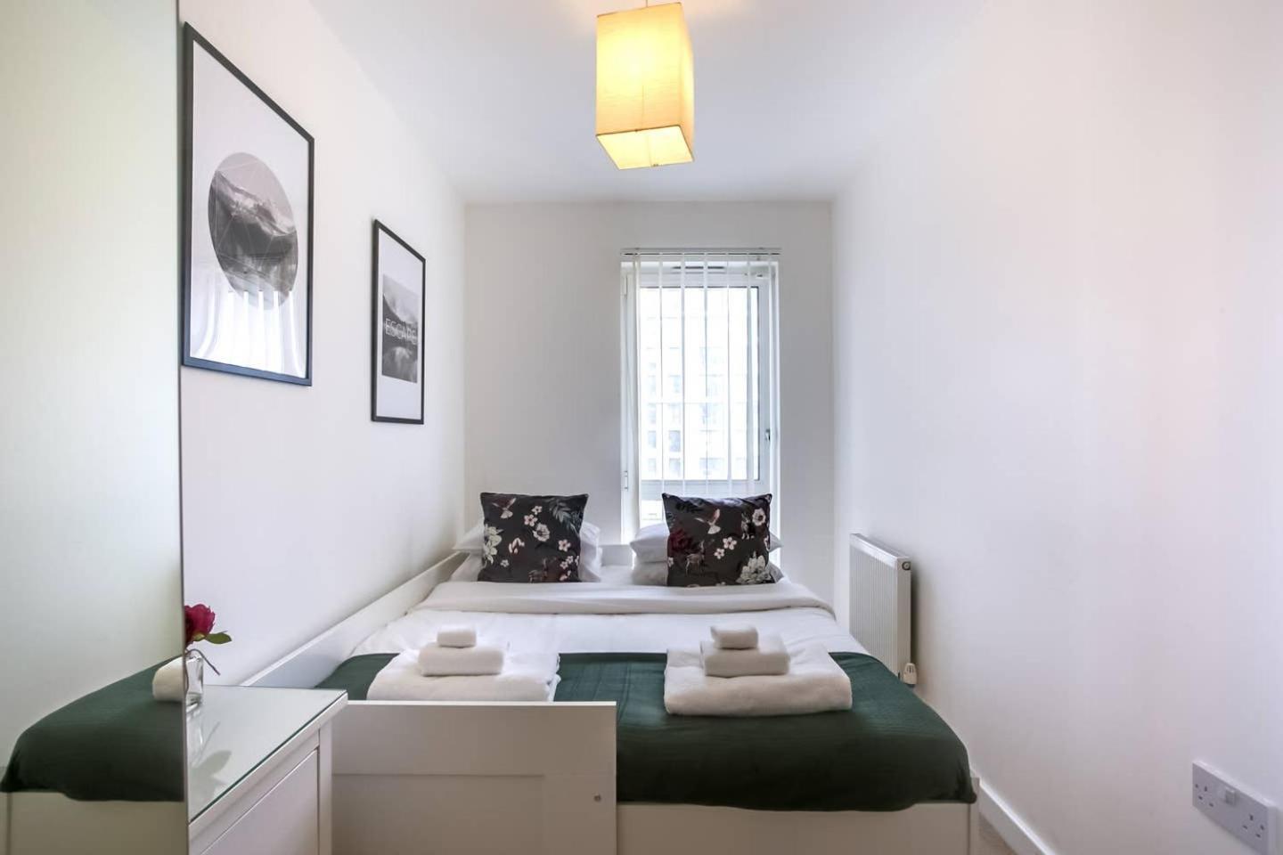 לונדון Guestready - Comfort By The Thames, W/ Balcony מראה חיצוני תמונה